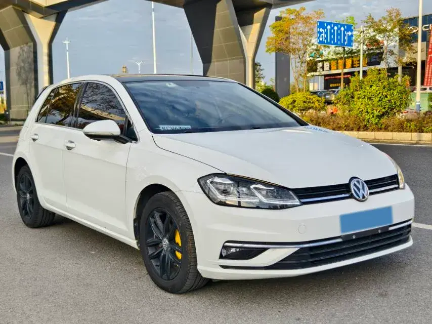 2018 VOLKSWAGEN GOLF thumbnail 2