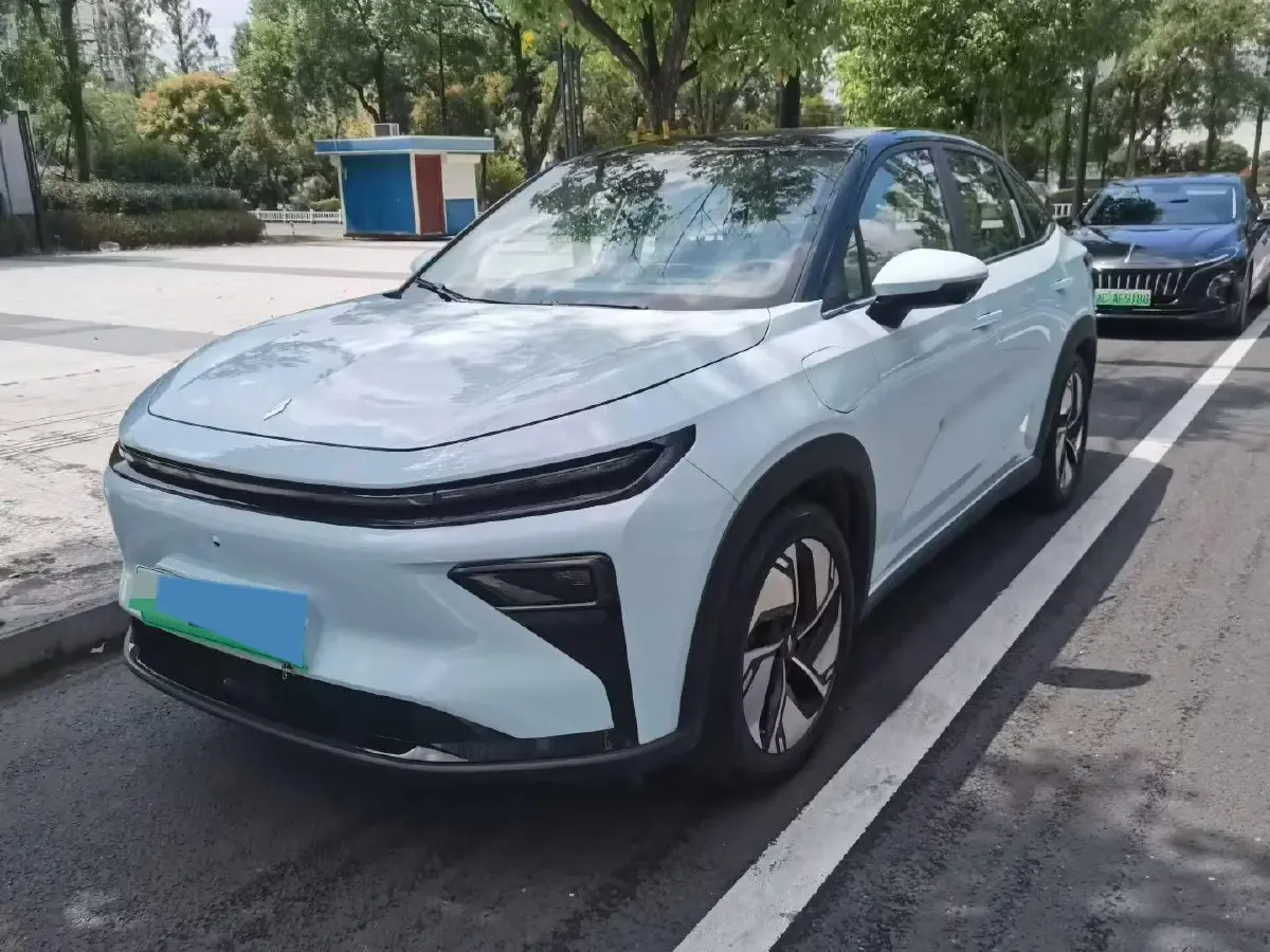 2023 Livan 7 BEV 50.4KWH