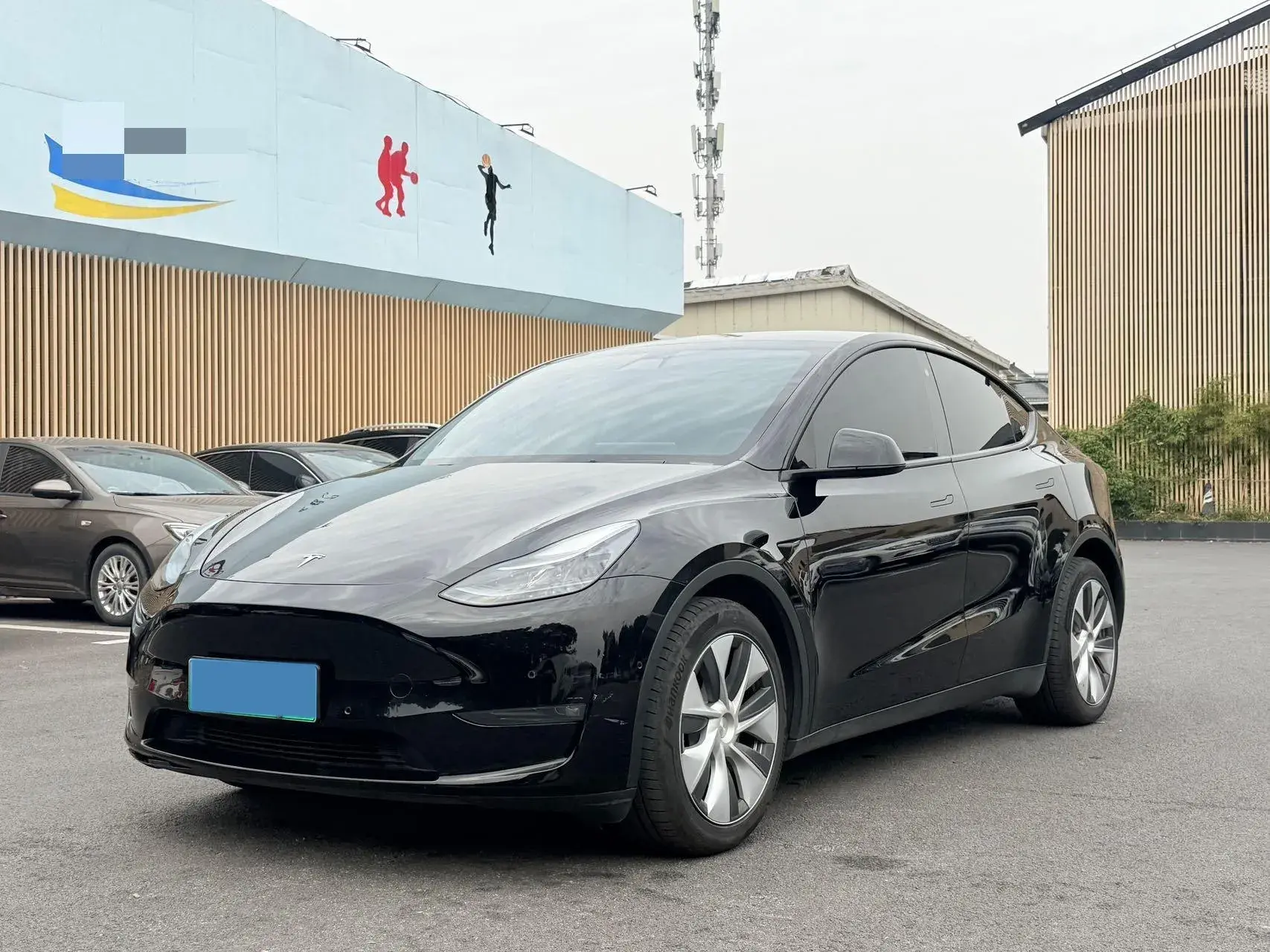 2022 TESLA MODEL view 1