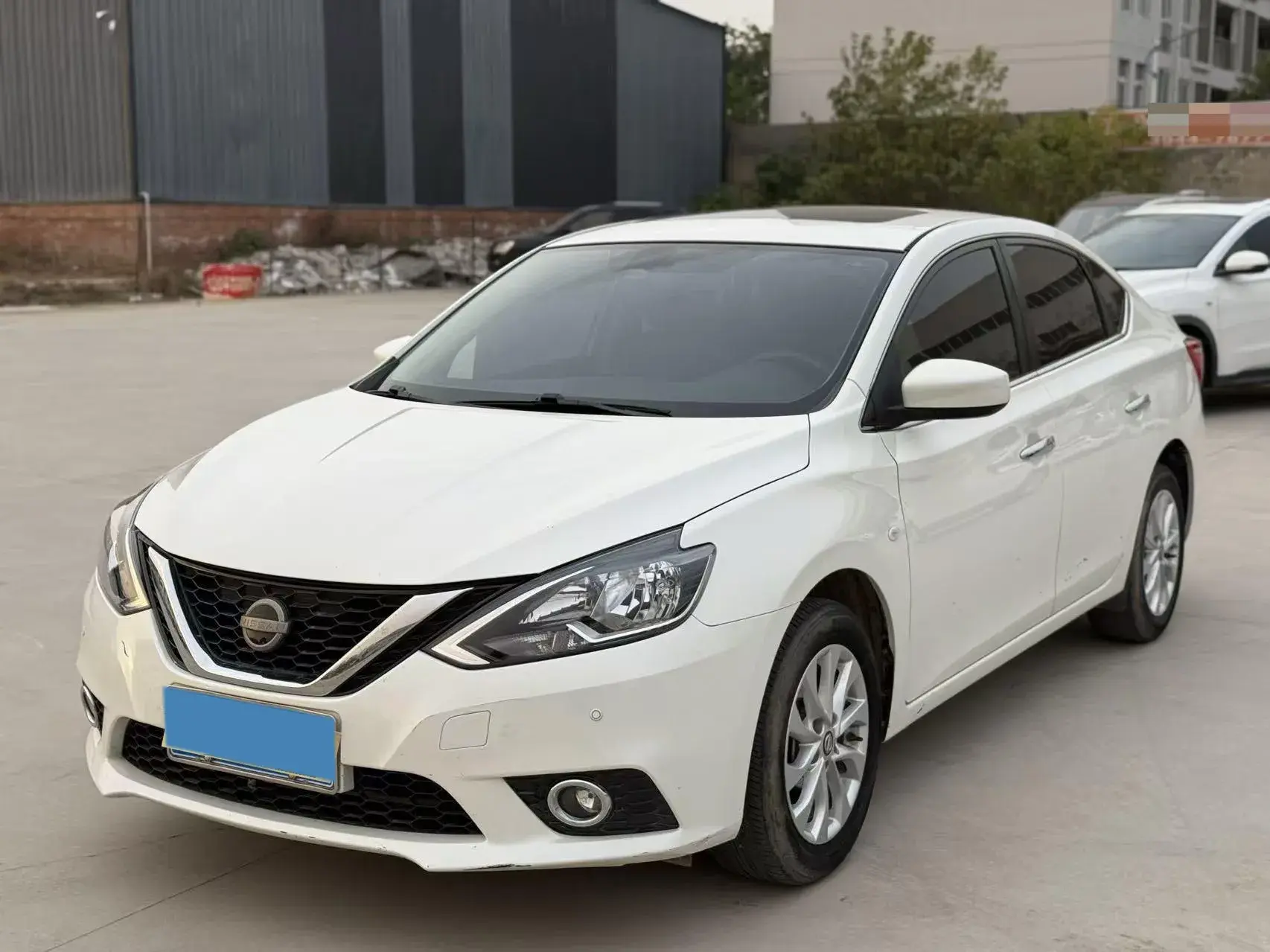 2022 NISSAN SYLPHY view 1