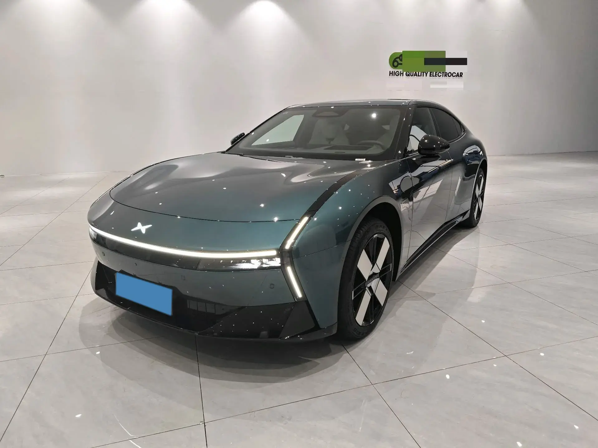 2025 XPENG P7 view 1