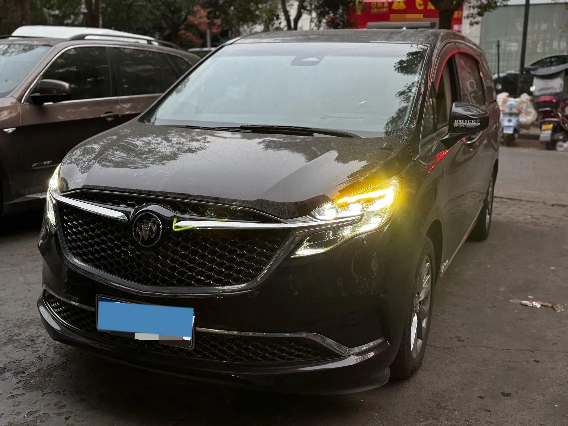 2020 BUICK GL8 view 1