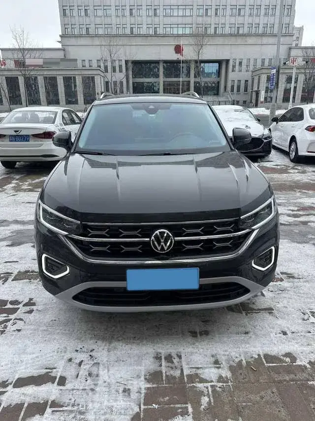 2022 VOLKSWAGEN TAYRON thumbnail 2