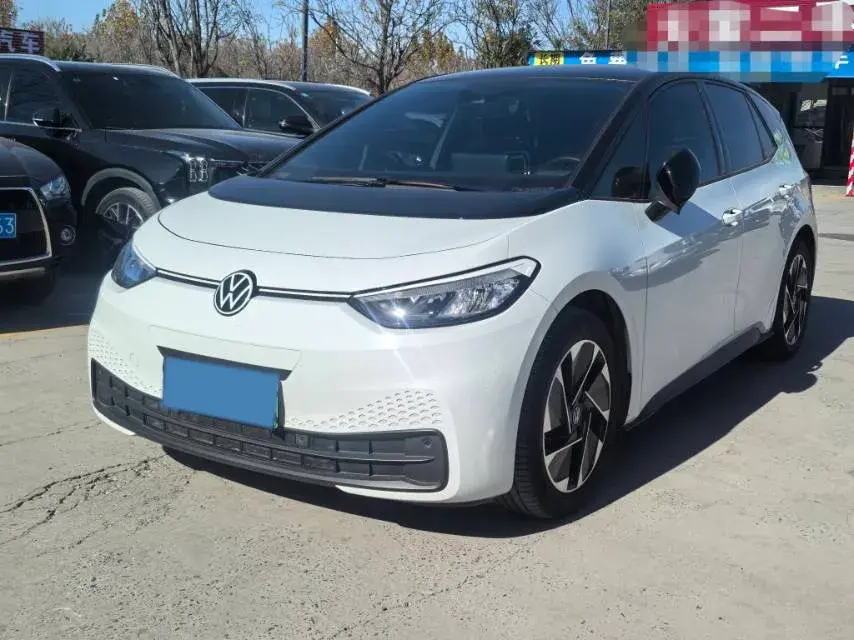 2025 VOLKSWAGEN ID.3 view 1