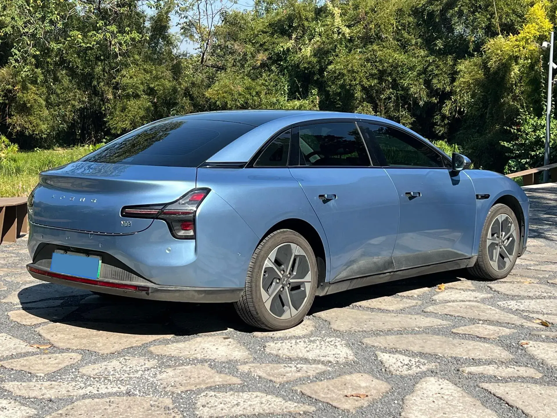 2024 XPENG MONA thumbnail 4