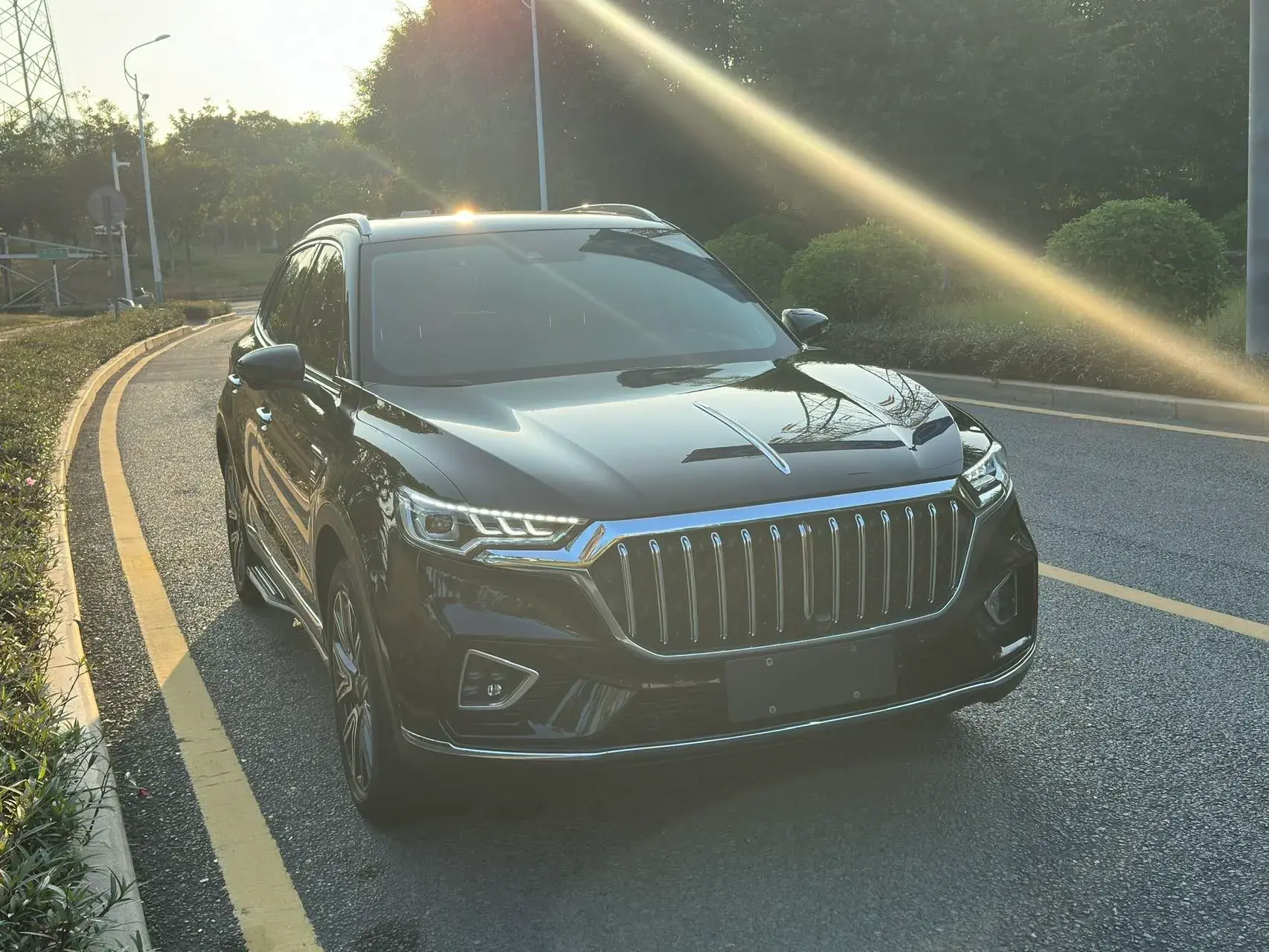 2022 HONGQI HS5 thumbnail 2