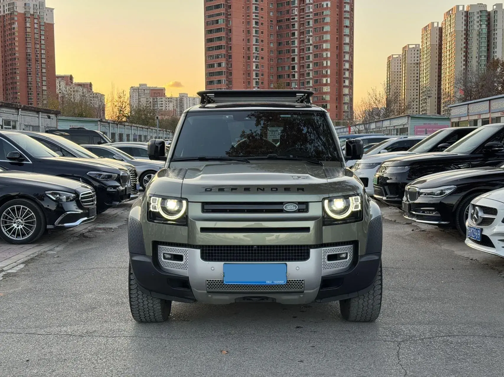 2023 LAND ROVER thumbnail 2