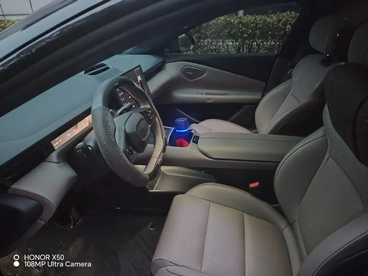 2025 LYNK&CO Z10 BEV 95KWH,autocango,china used car exporter,china ev exporter,chinese used car exporter,chinese used ev exporter