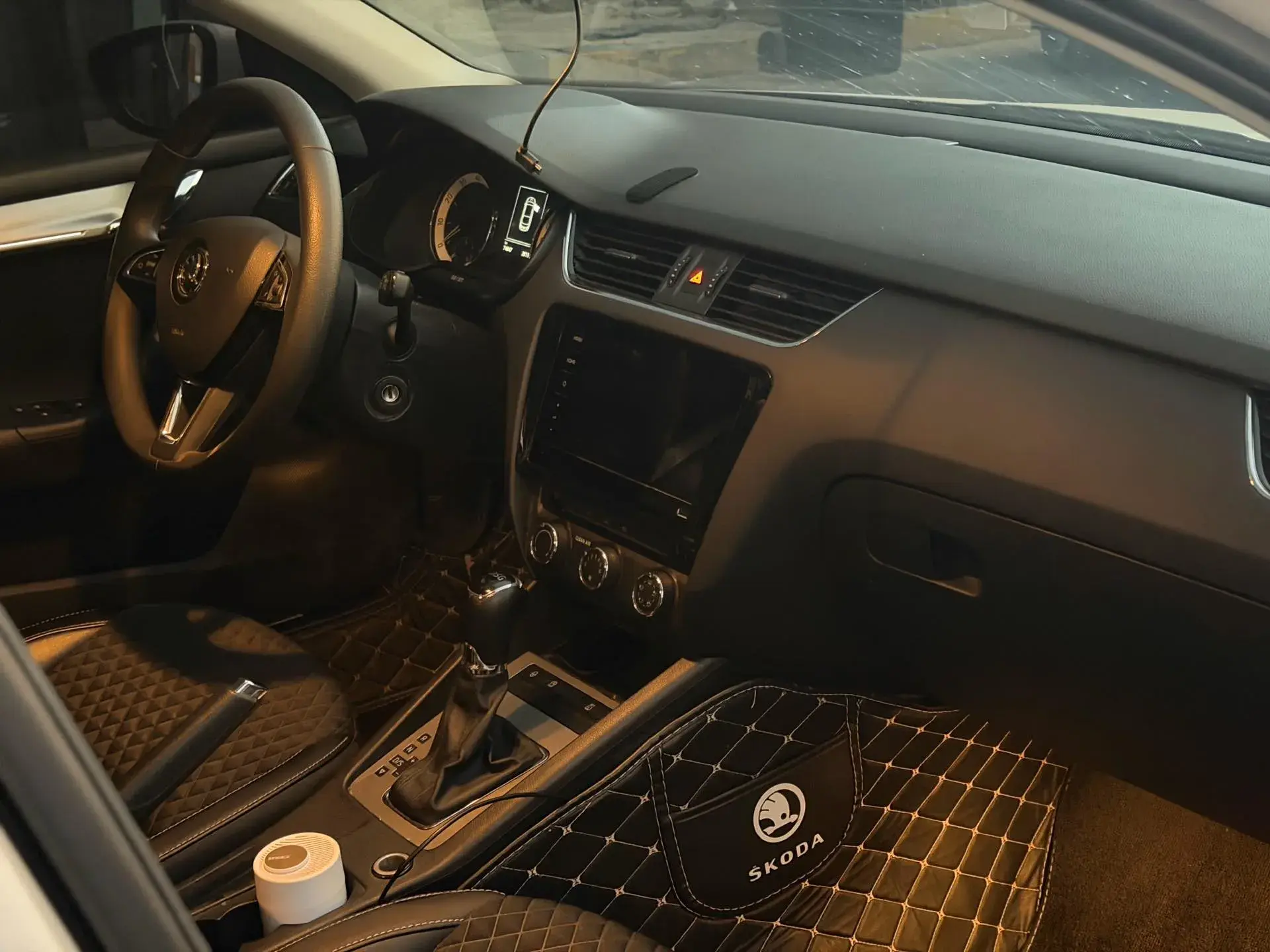 2019 SKODA OCTAVIA thumbnail 3