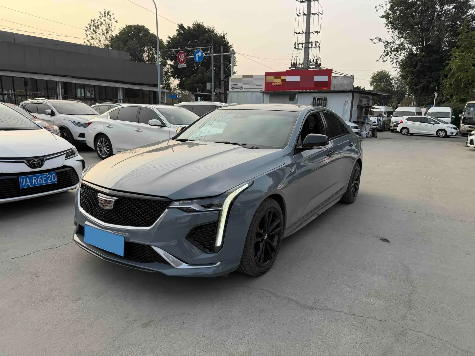 2020 CADILLAC CT4 view 1