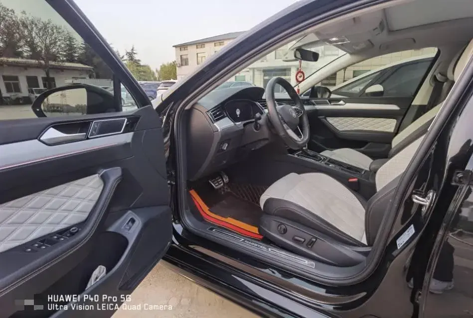 2023 VOLKSWAGEN MAGOTAN thumbnail 4