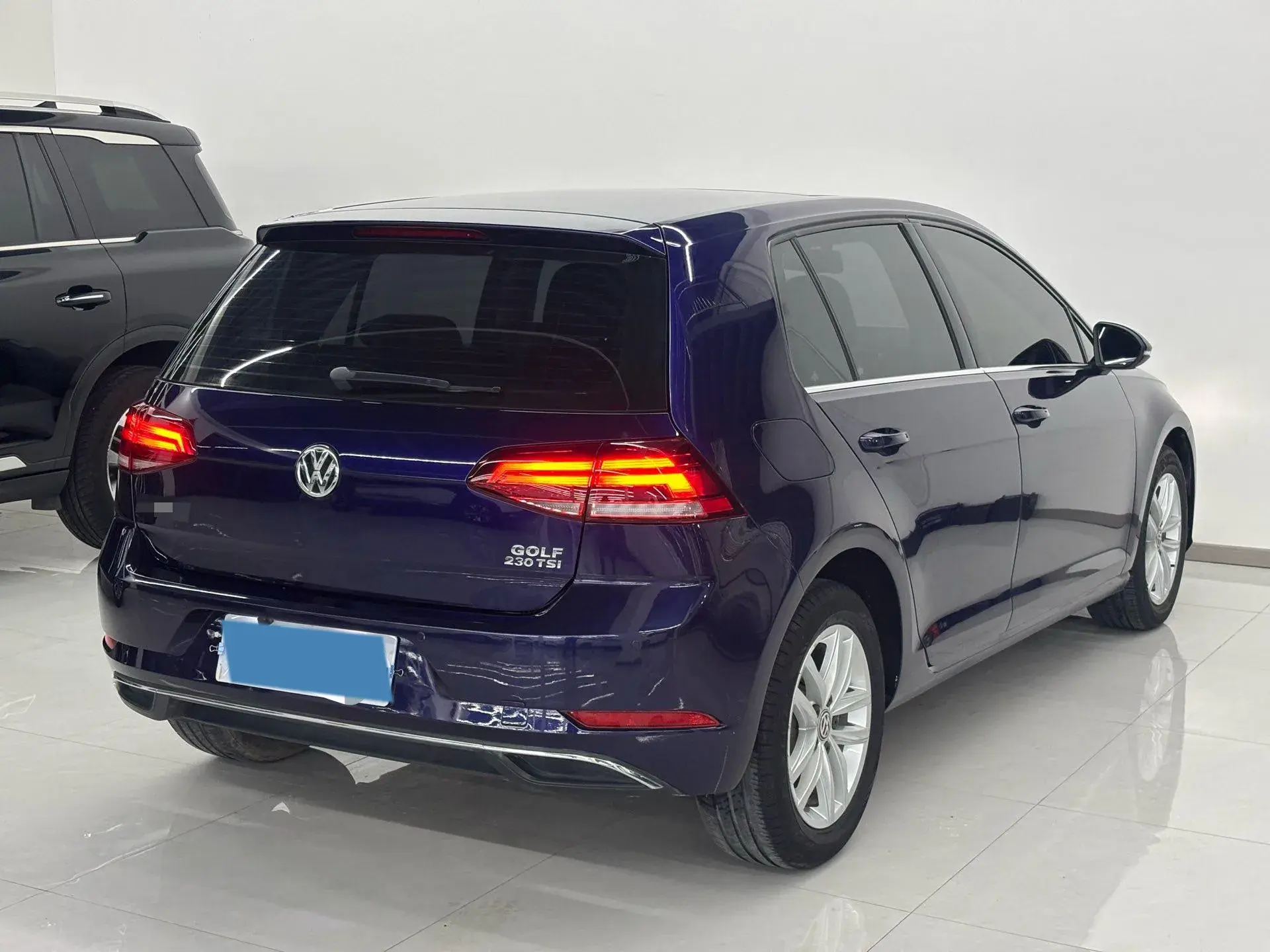 2018 VOLKSWAGEN GOLF thumbnail 4