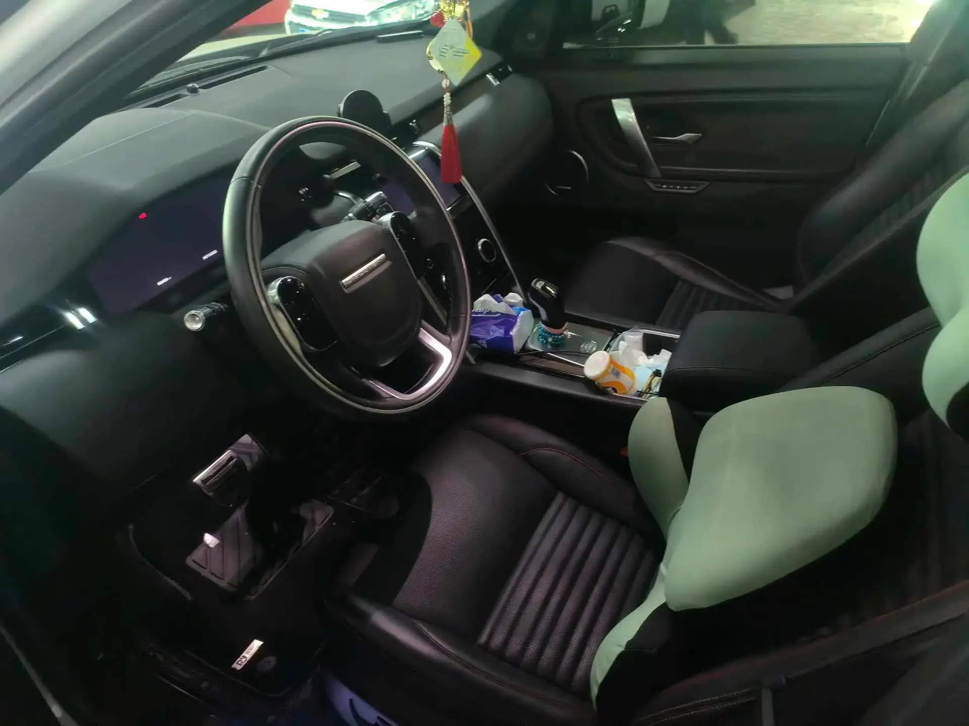 2020 LAND ROVER thumbnail 3