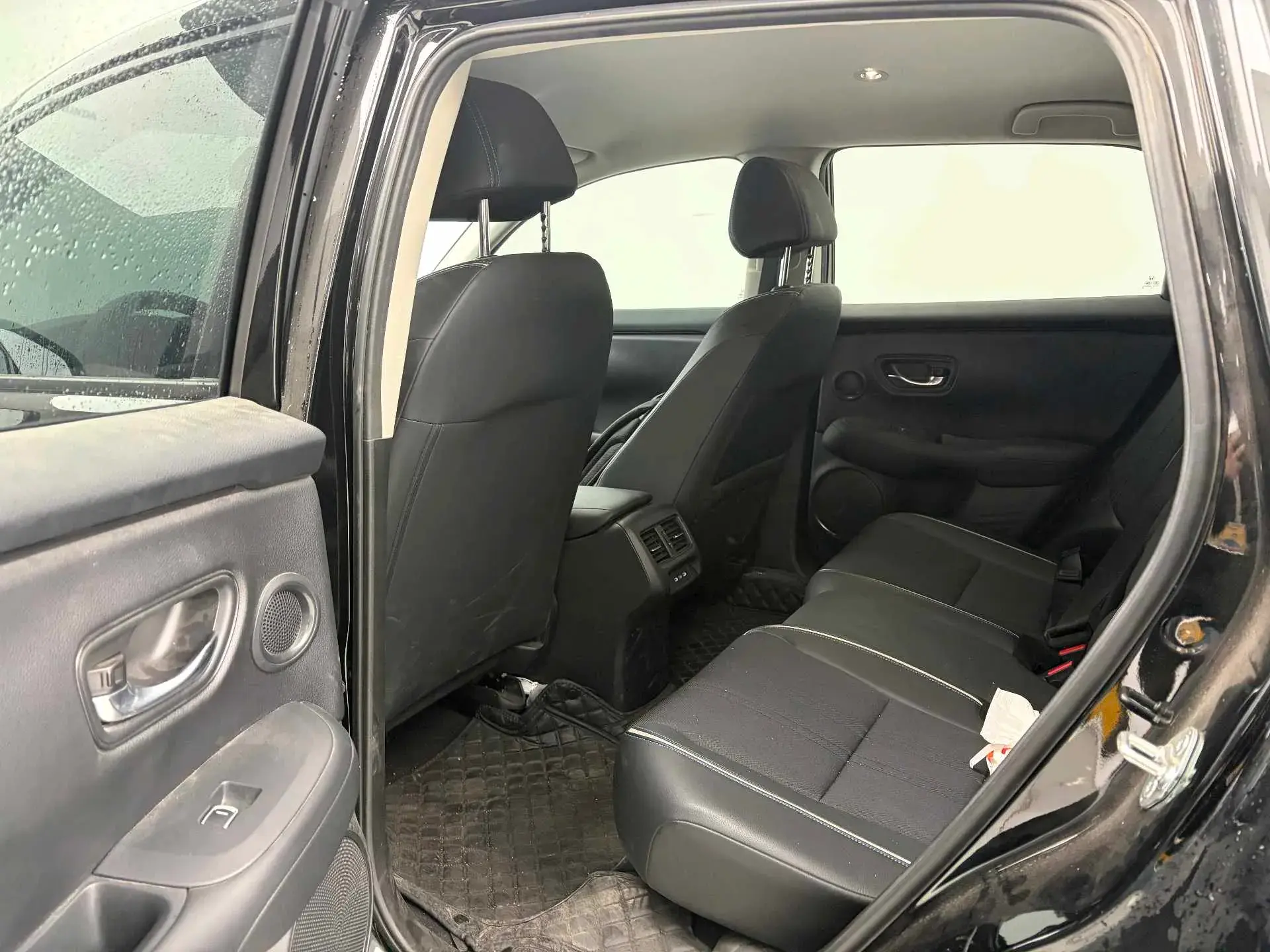 2023 HONDA HR-V thumbnail 3