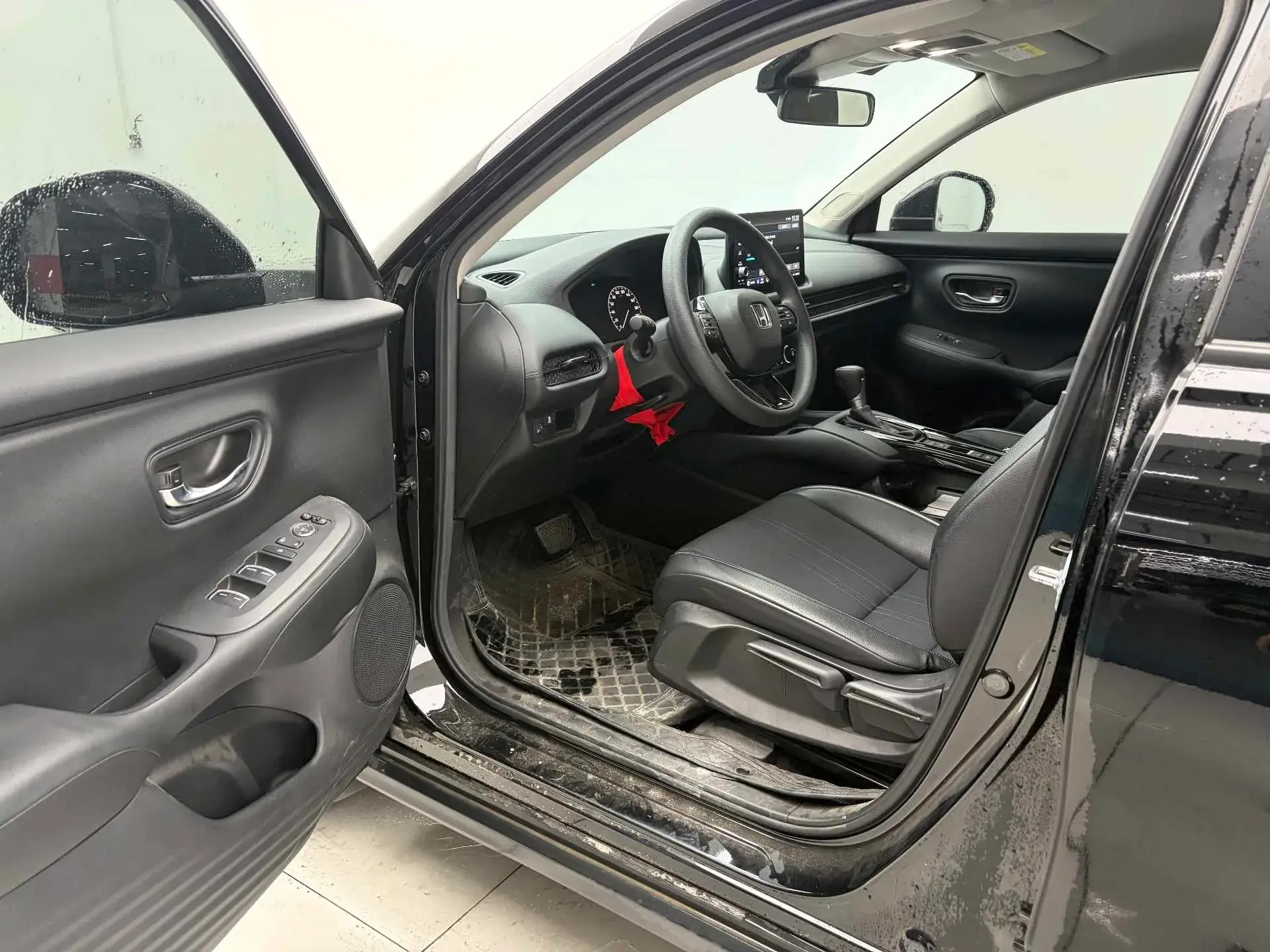 2023 HONDA HR-V thumbnail 2