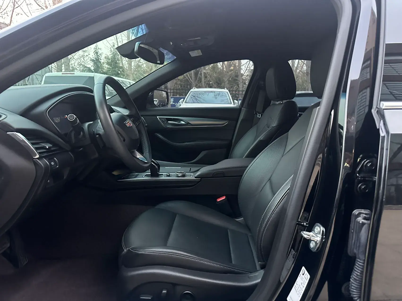 2023 CADILLAC CT5 thumbnail 4