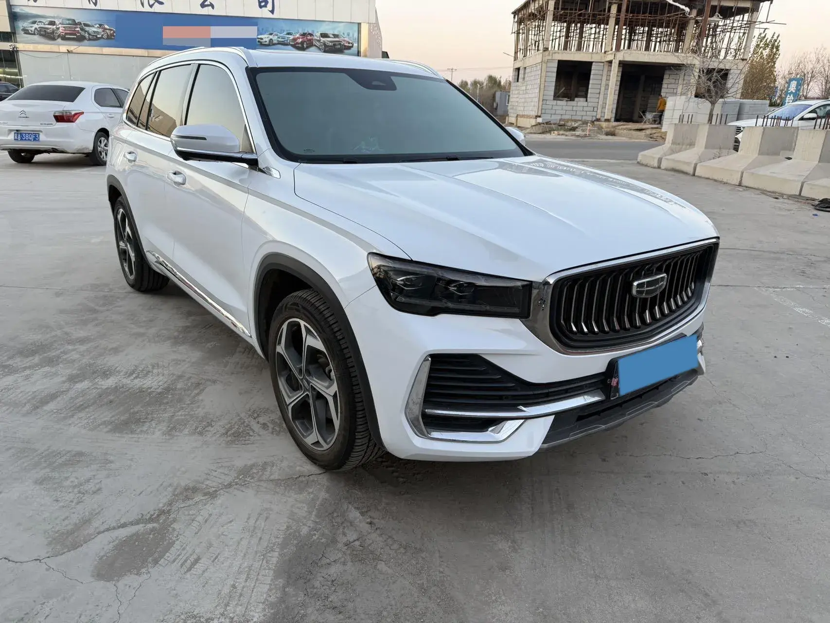 2021 GEELY MONJARO thumbnail 2