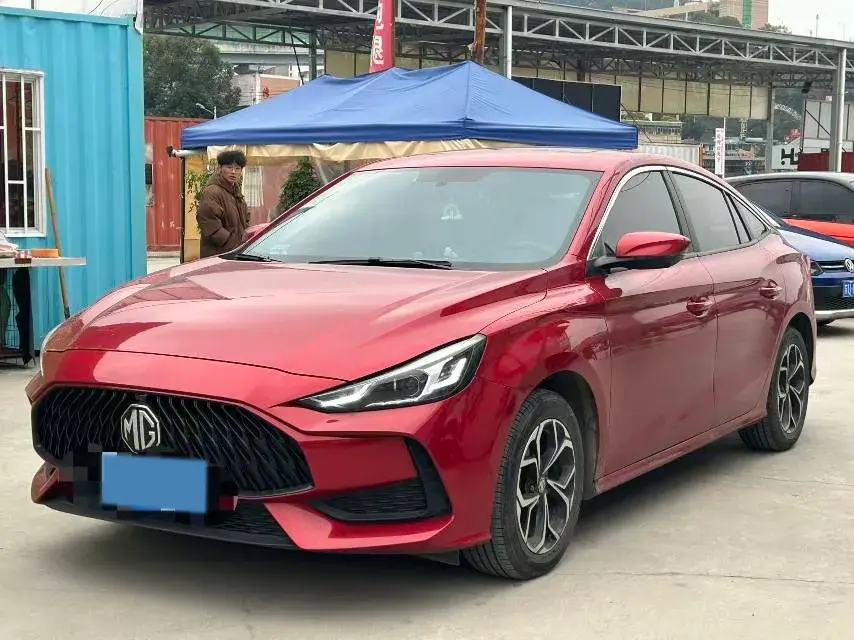 2021 MG 5 view 1