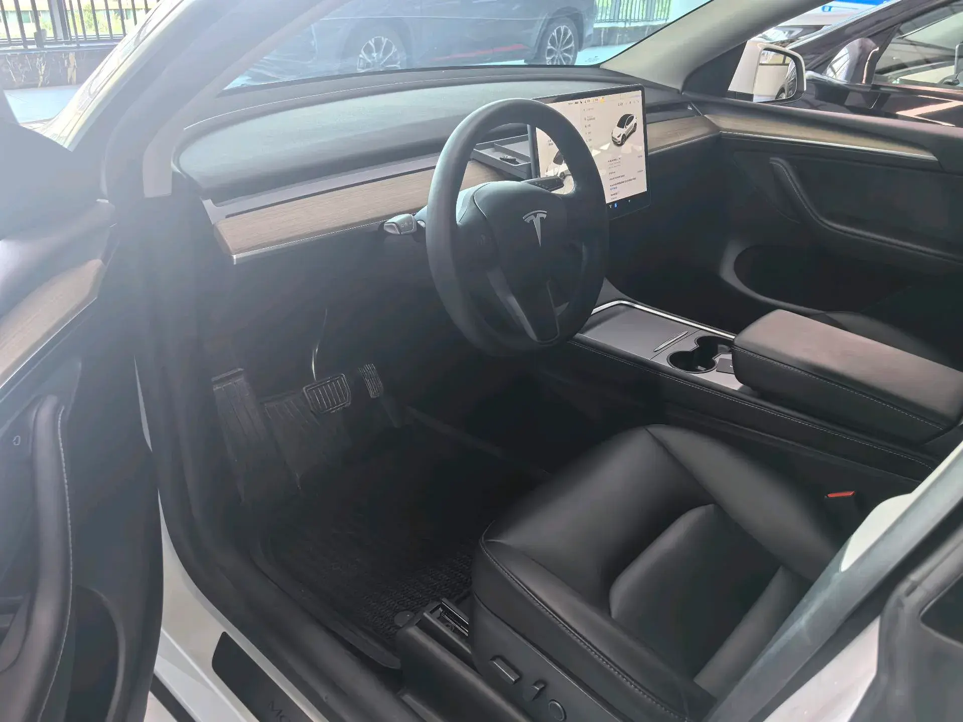 2022 TESLA MODEL thumbnail 4