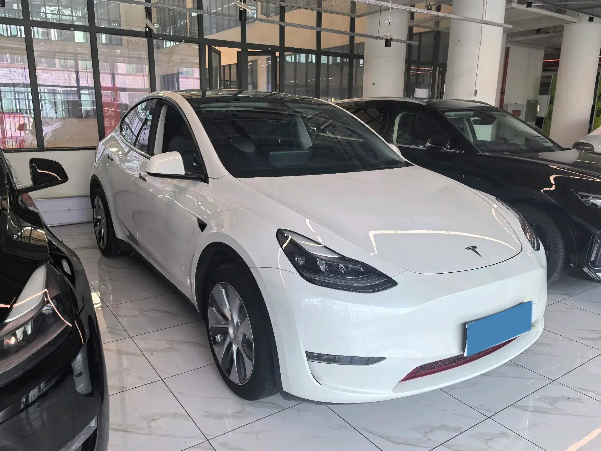 2022 TESLA MODEL thumbnail 3