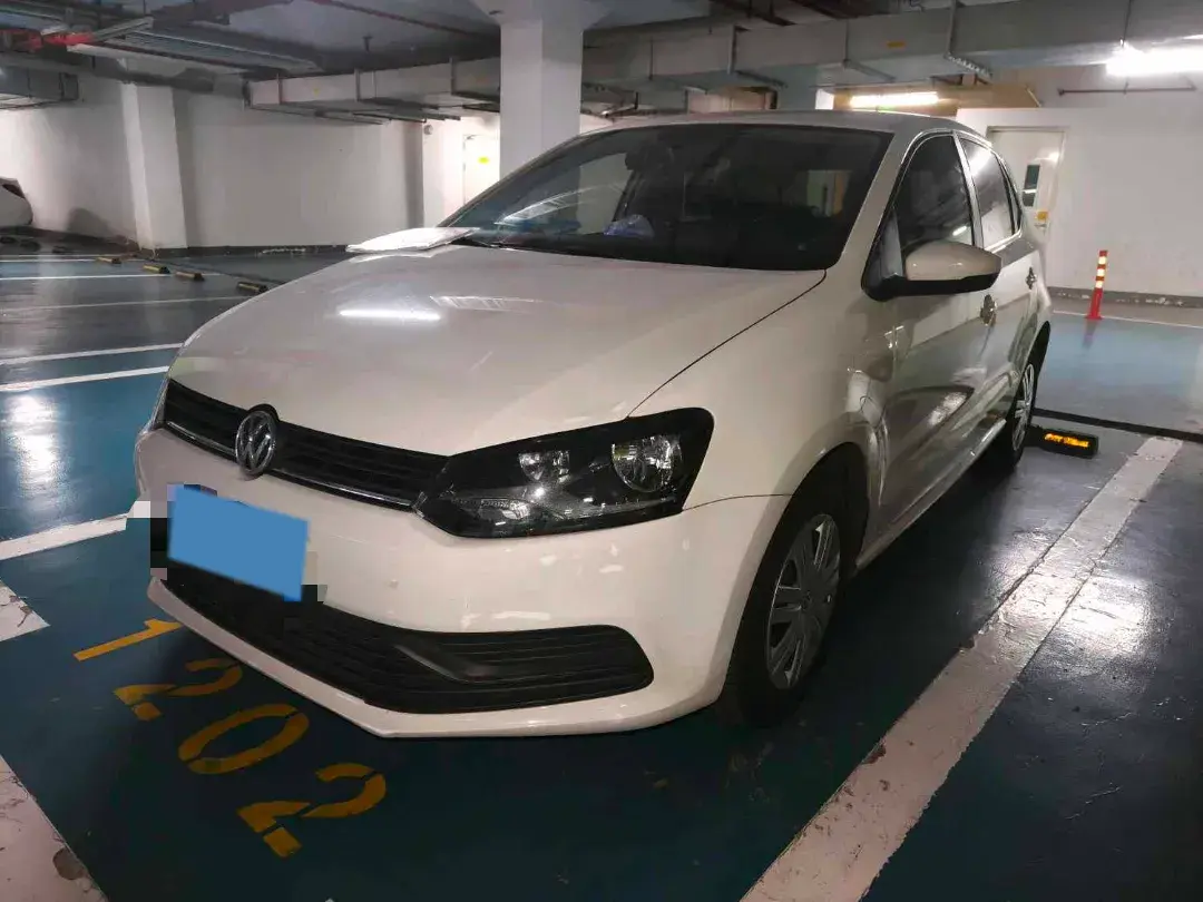 2018 VOLKSWAGEN POLO view 1