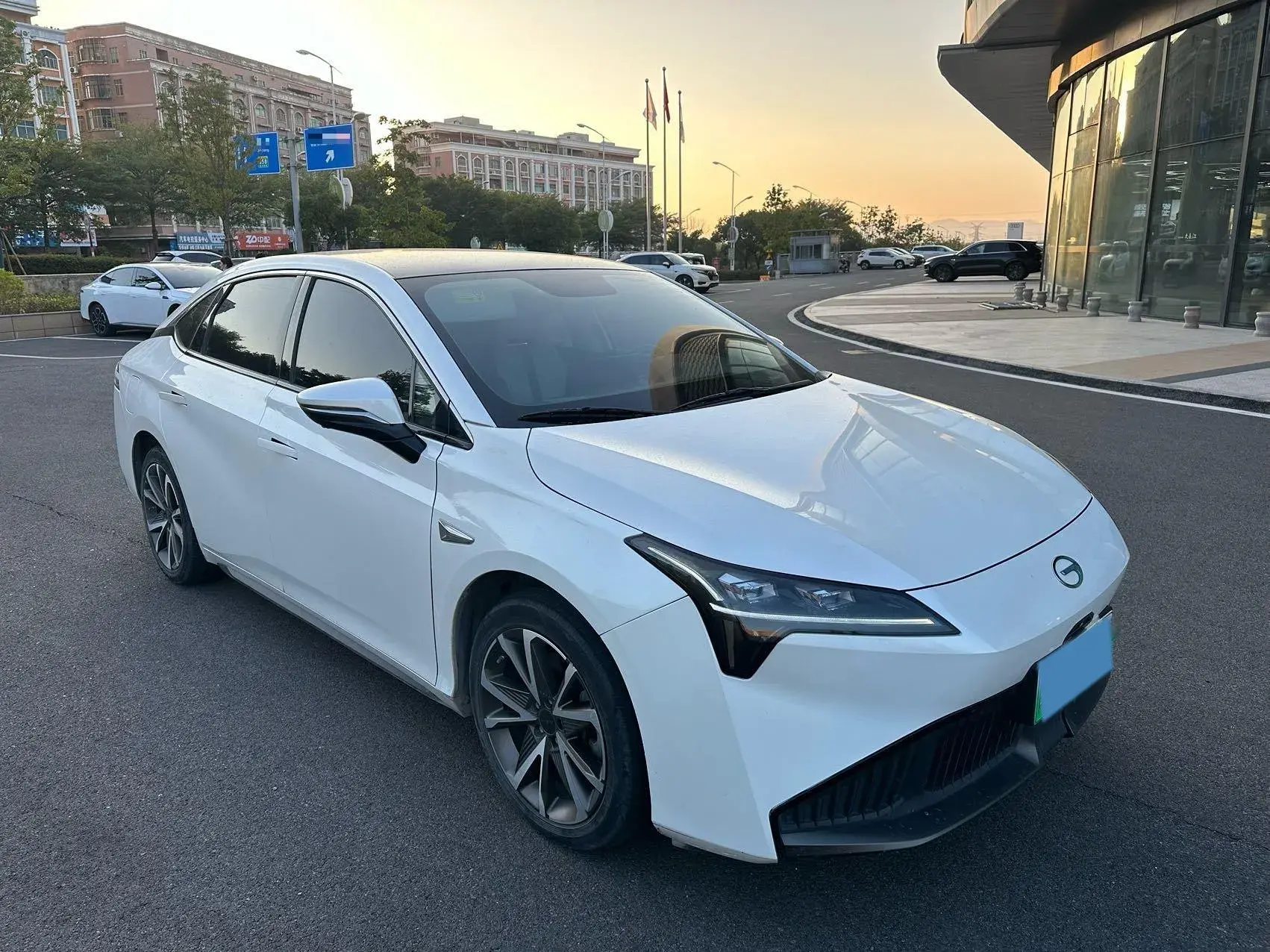 2023 AION S thumbnail 3