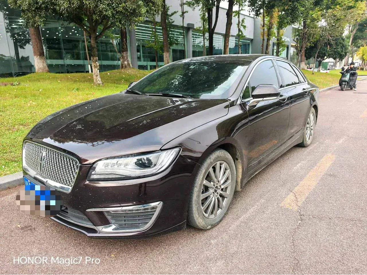 2020 LINCOLN MKZ view 1