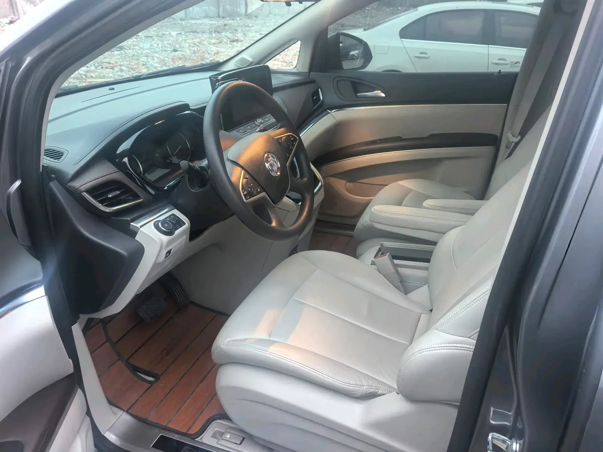 2022 BUICK GL8 thumbnail 4