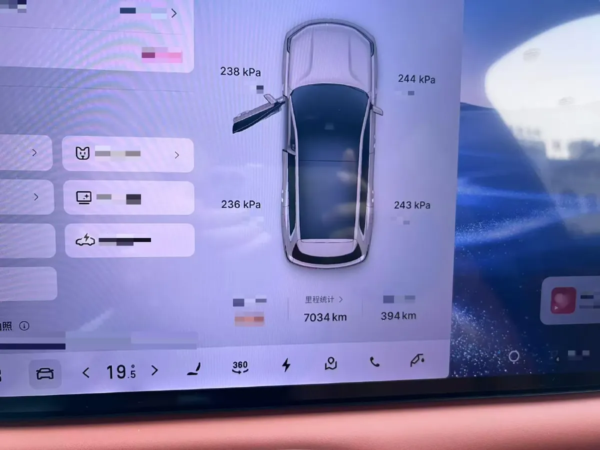 2025 Geely Galaxy M9 1.5T 163HP L4 3DHT PHEV,autocango,china used car exporter,china ev exporter,chinese used car exporter,chinese used ev exporter