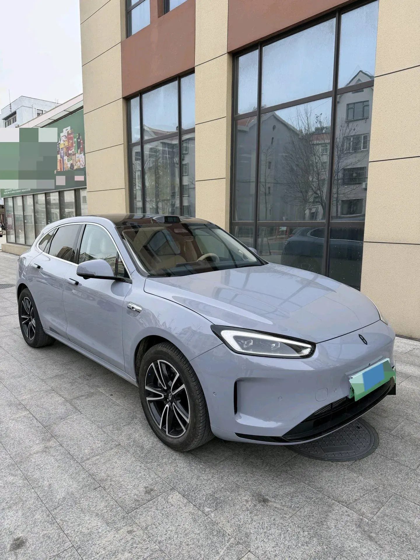 2025 AITO AITO thumbnail 3