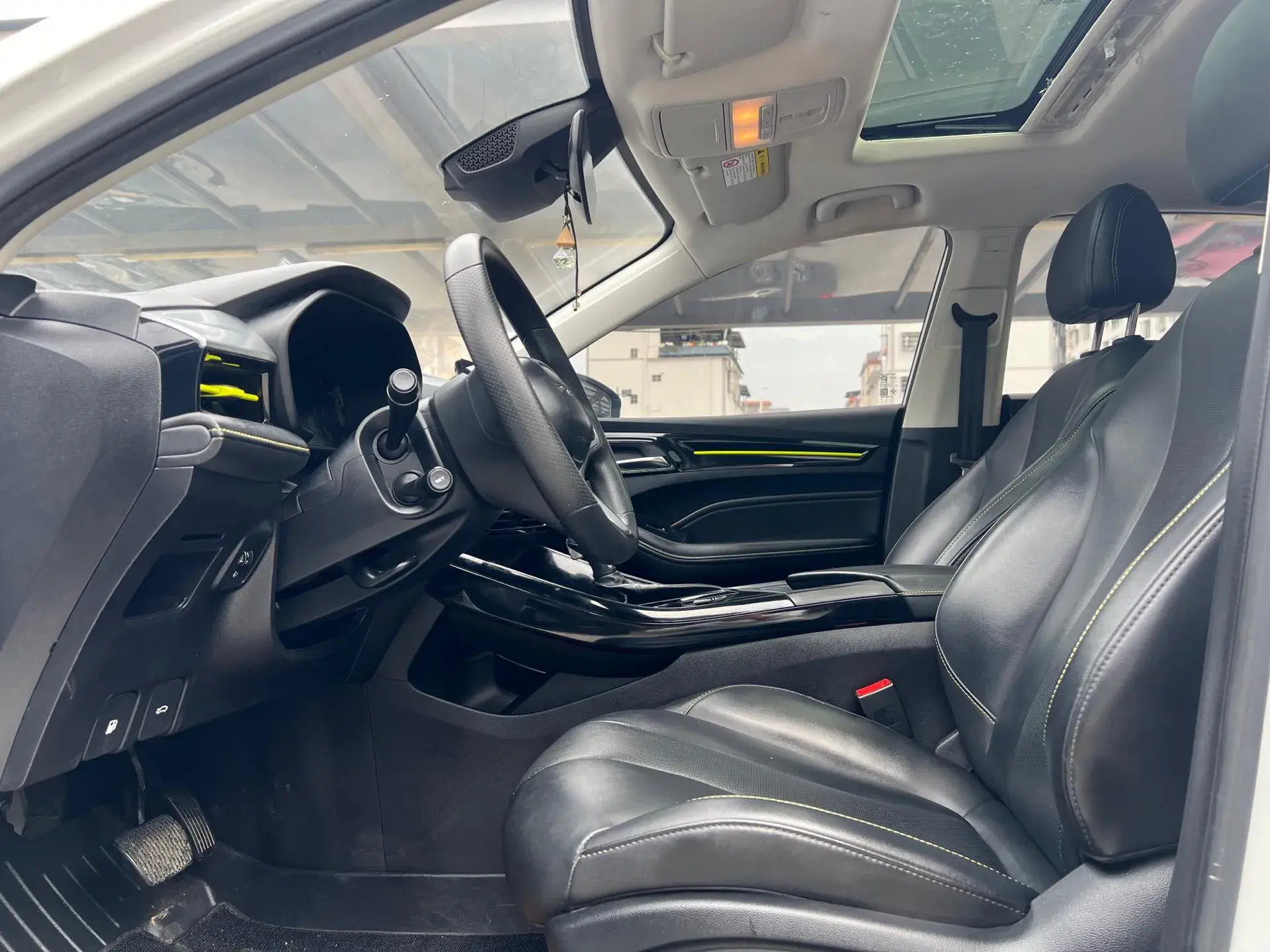 2021 ROEWE I5 thumbnail 4