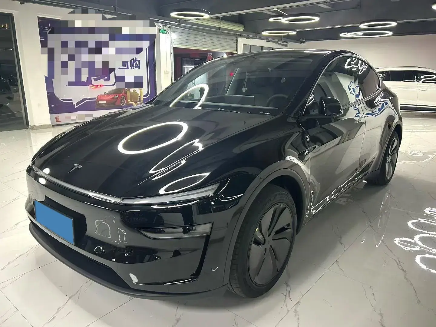 2025 TESLA MODEL view 1