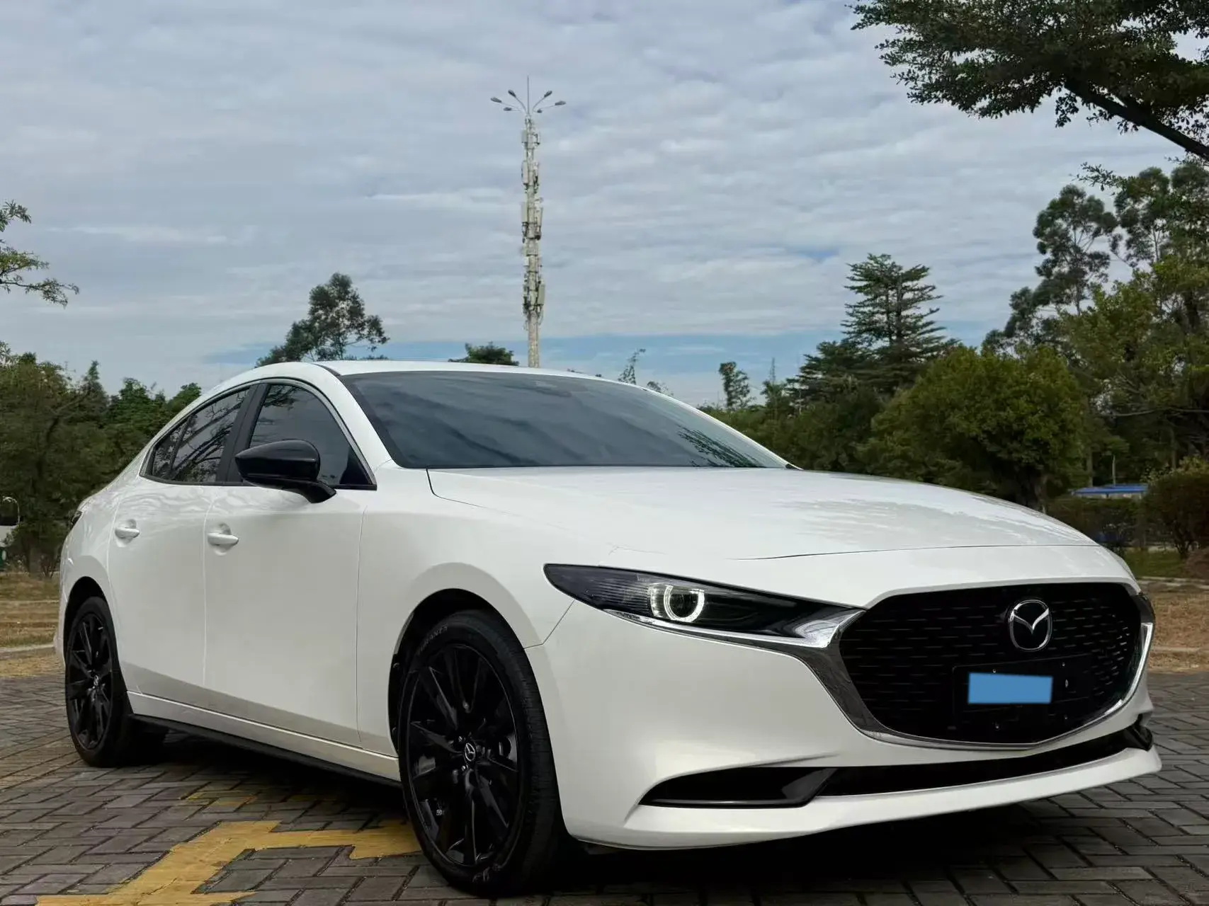 2022 MAZDA 3 thumbnail 3
