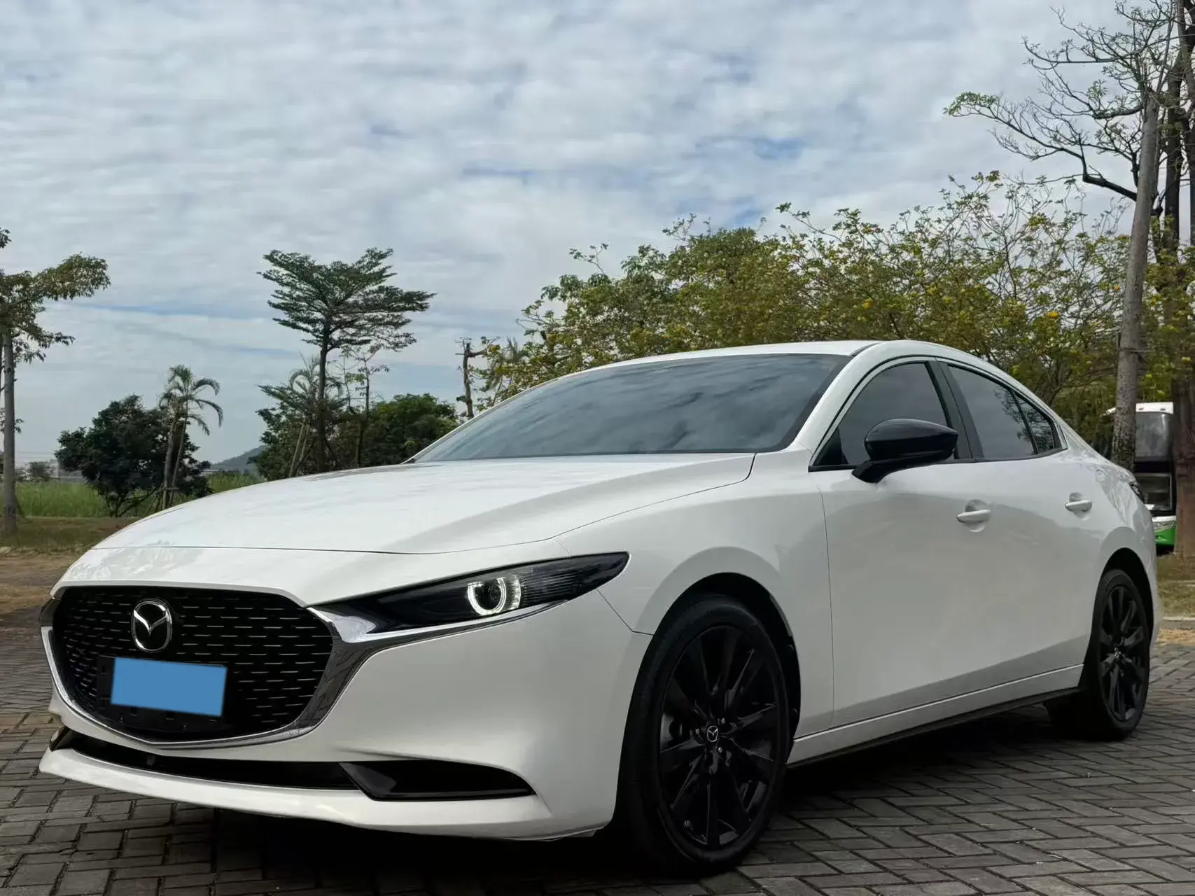 2022 MAZDA 3 view 1