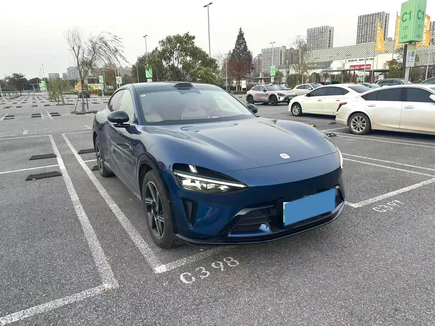 2025 MI YU7 thumbnail 3