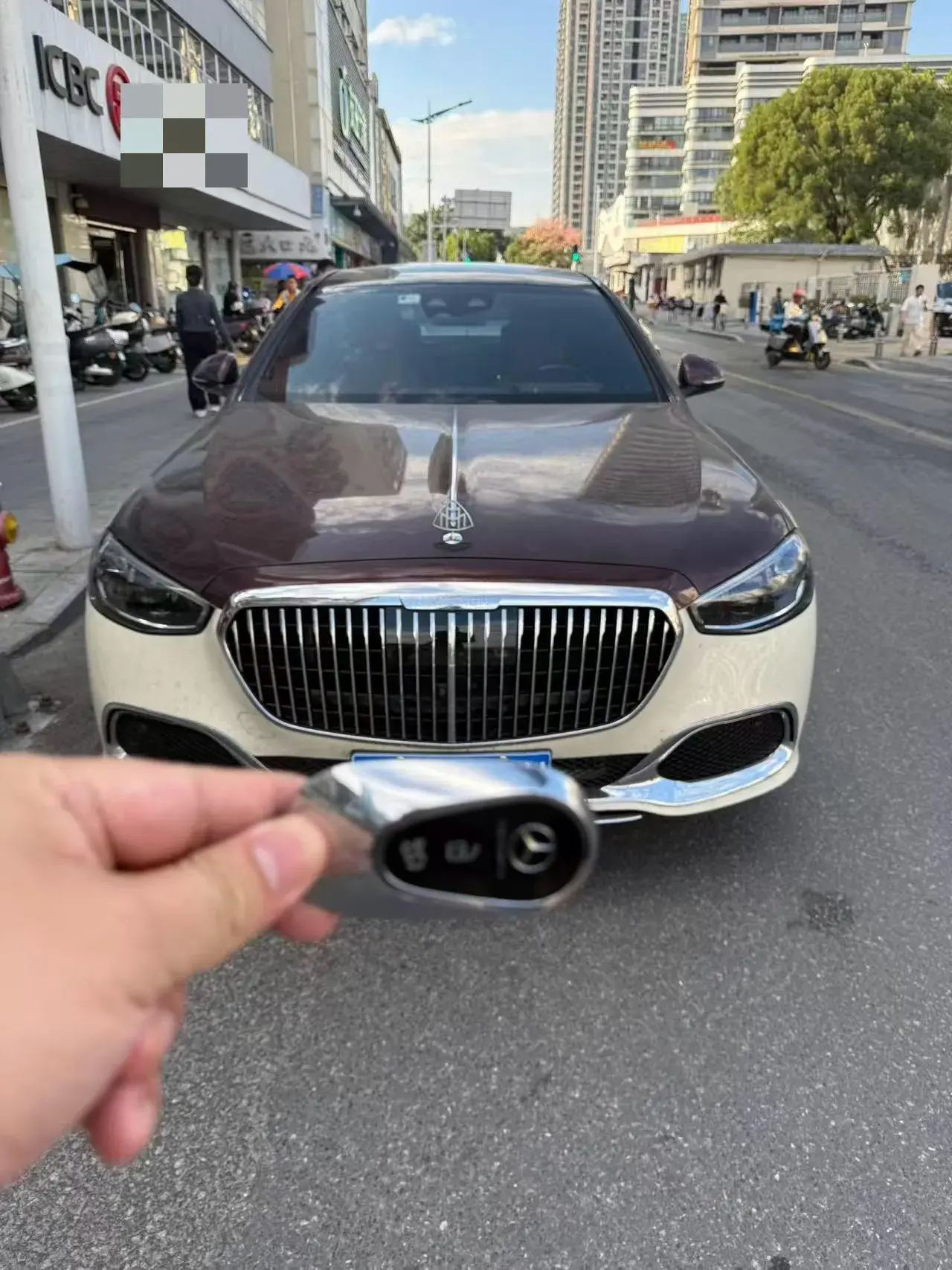 2023 MERCEDES-BENZ MAYBACH thumbnail 2