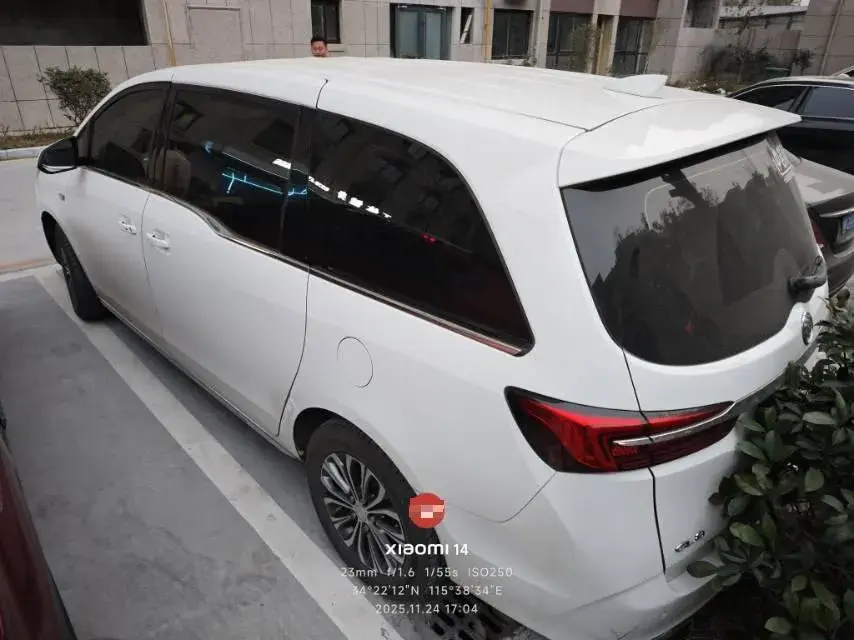 2023 BUICK GL8 thumbnail 4