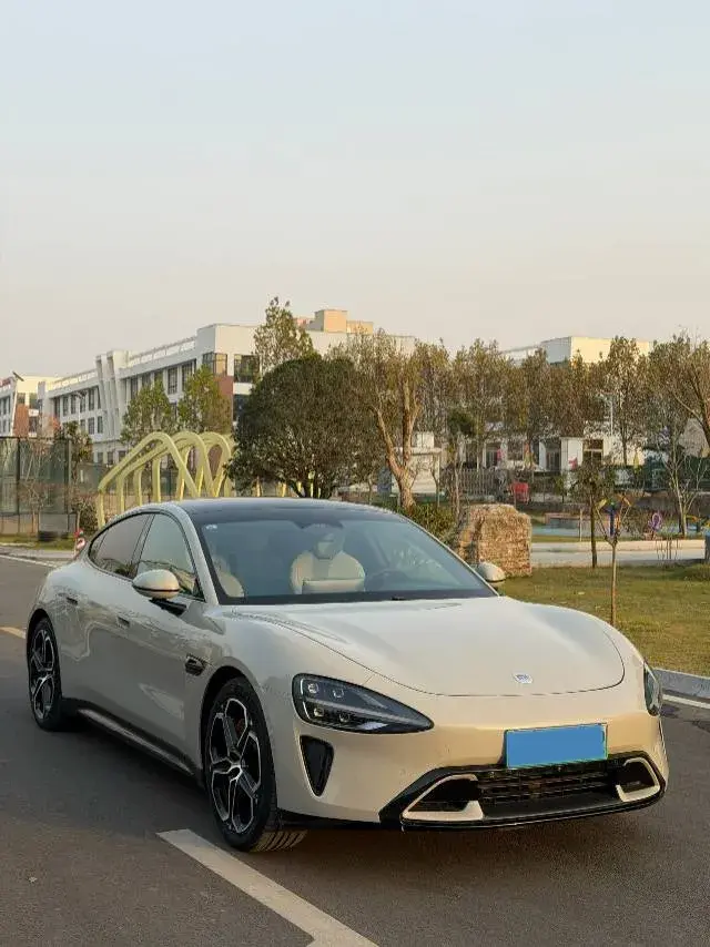 2024 MI SU7 thumbnail 3