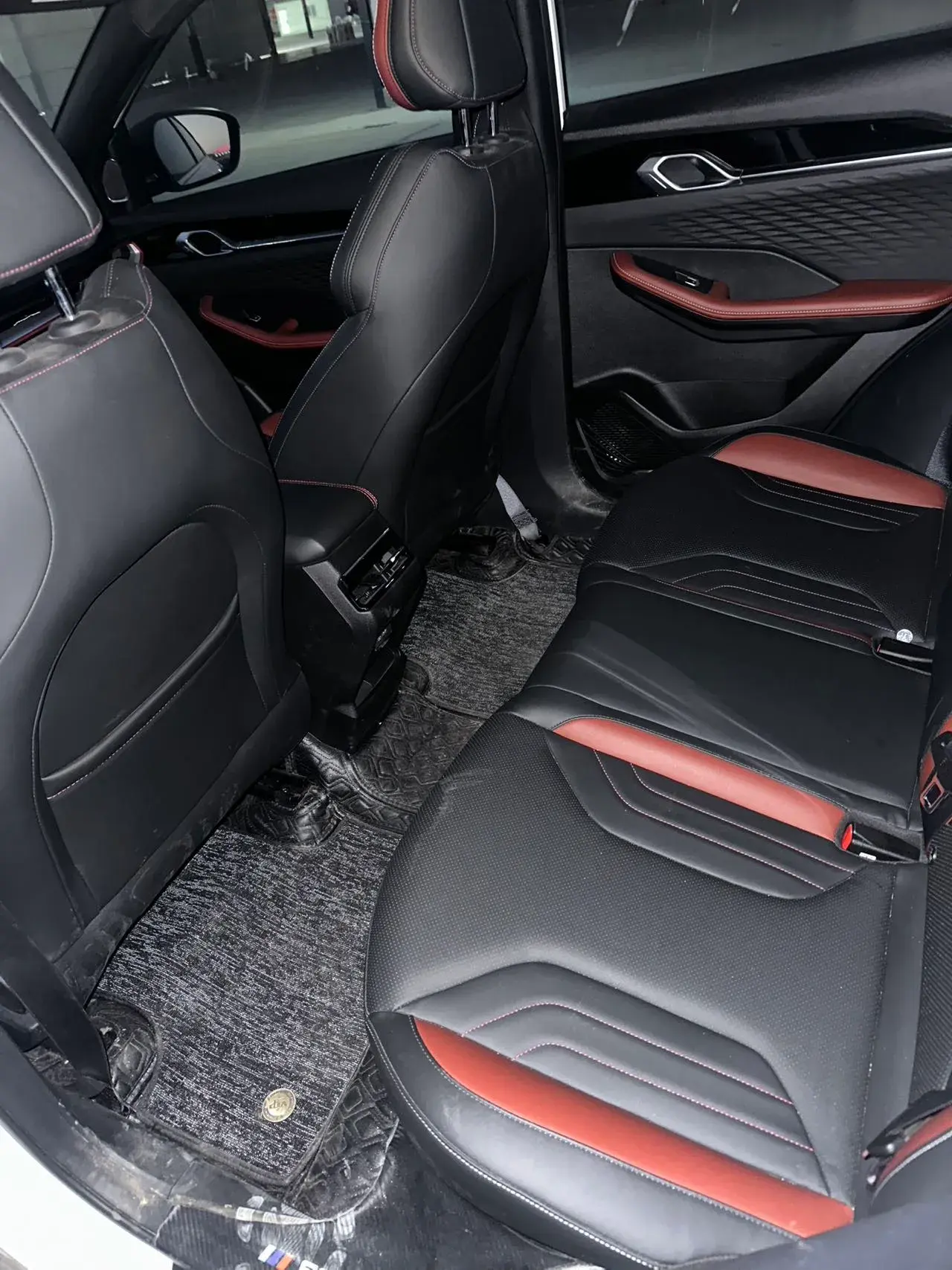 2022 GEELY COOLRAY thumbnail 3