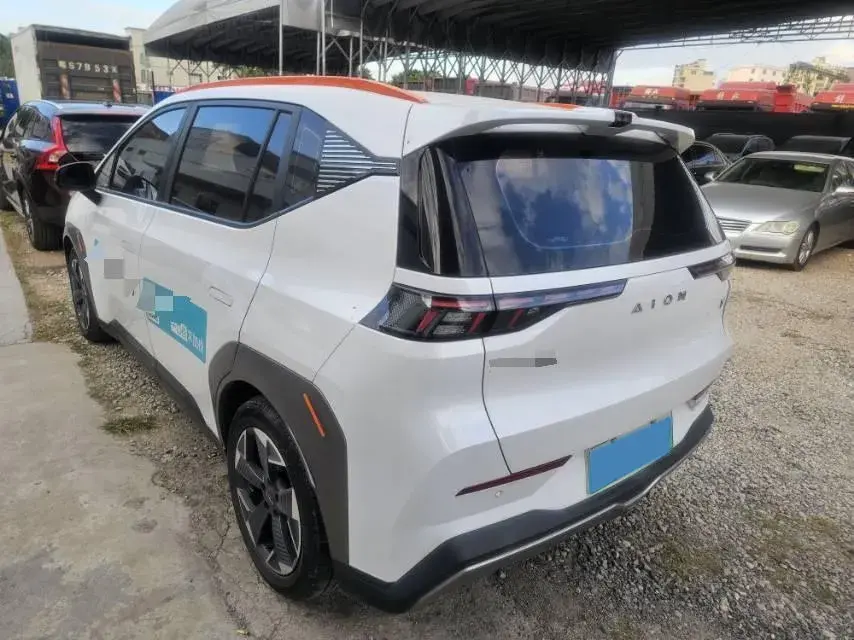 2021 AION Y thumbnail 4