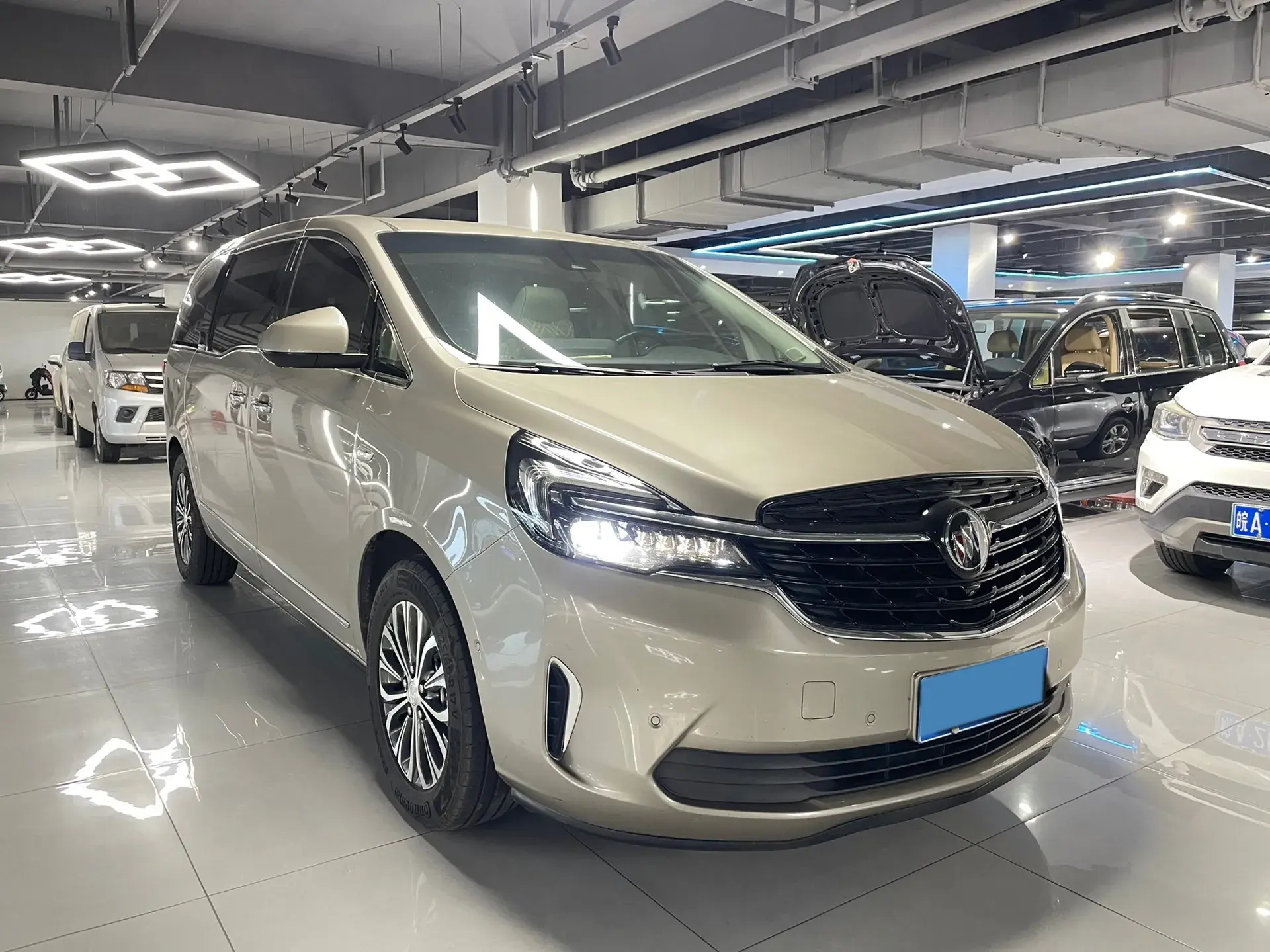 2022 BUICK GL8 thumbnail 3