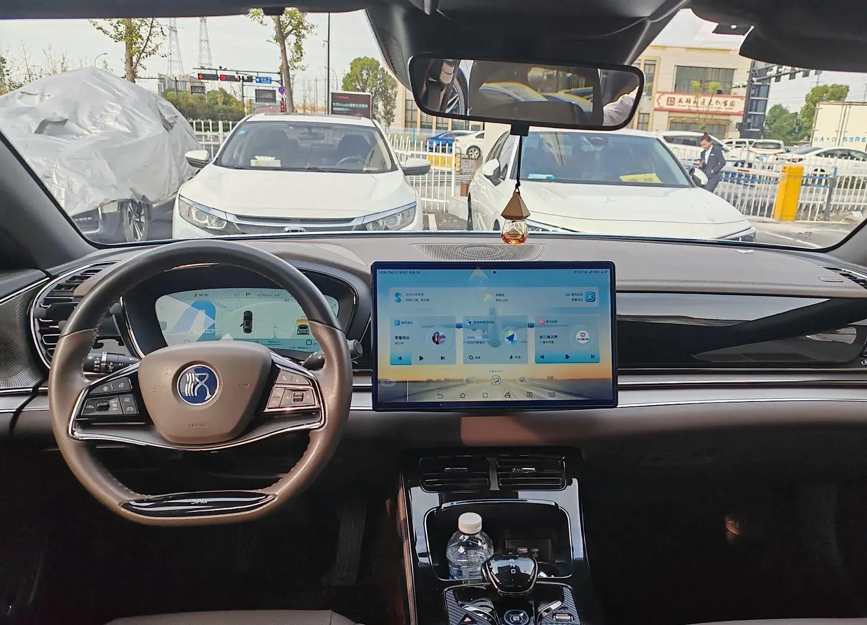 2023 BYD HAN thumbnail 2