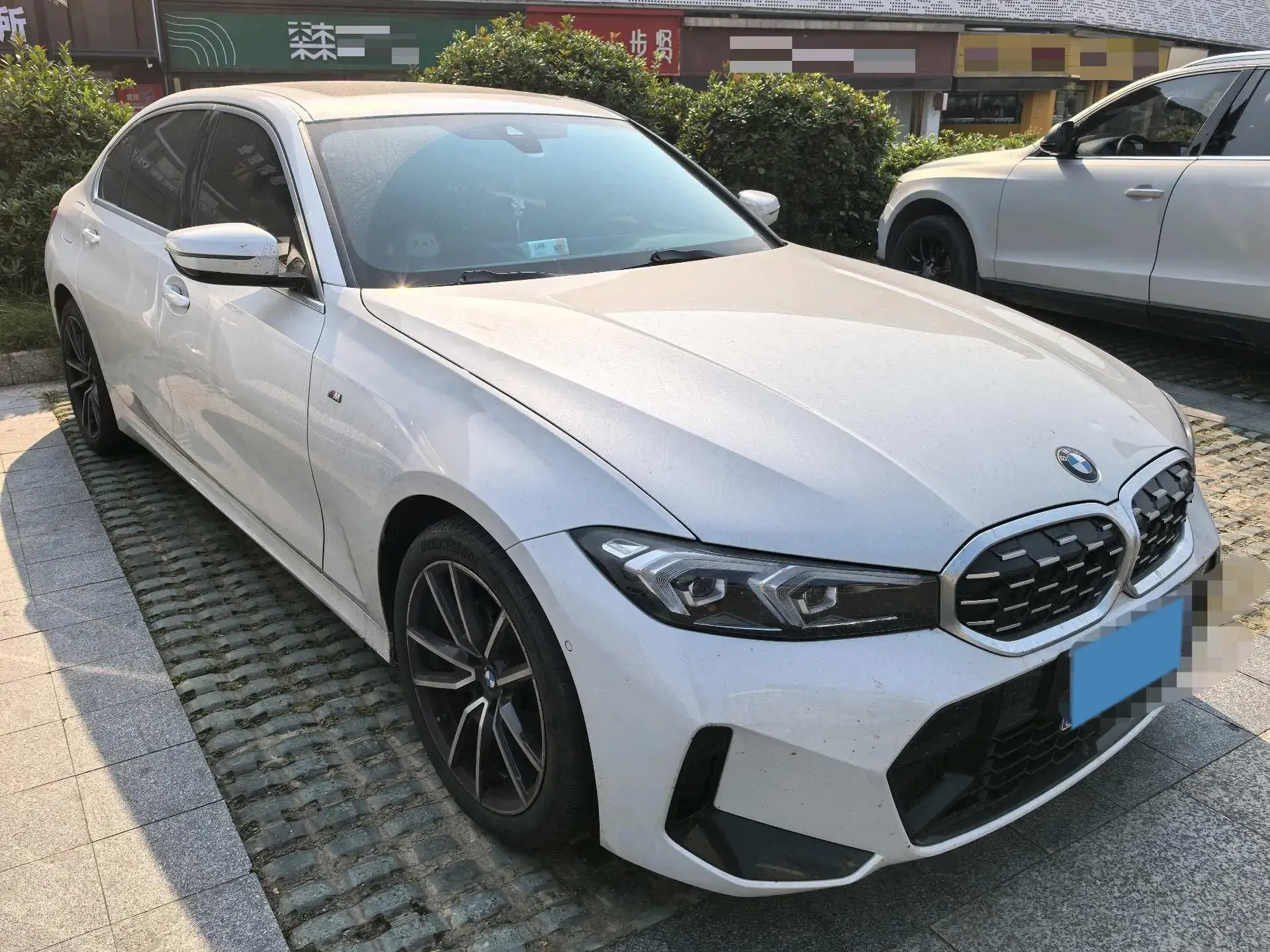 2023 BMW 3 thumbnail 3