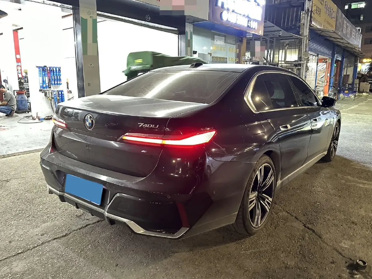 2023 BMW 3.0T 333HP L6 8AT,autocango,china used car exporter,china ev exporter,chinese used car exporter,chinese used ev exporter