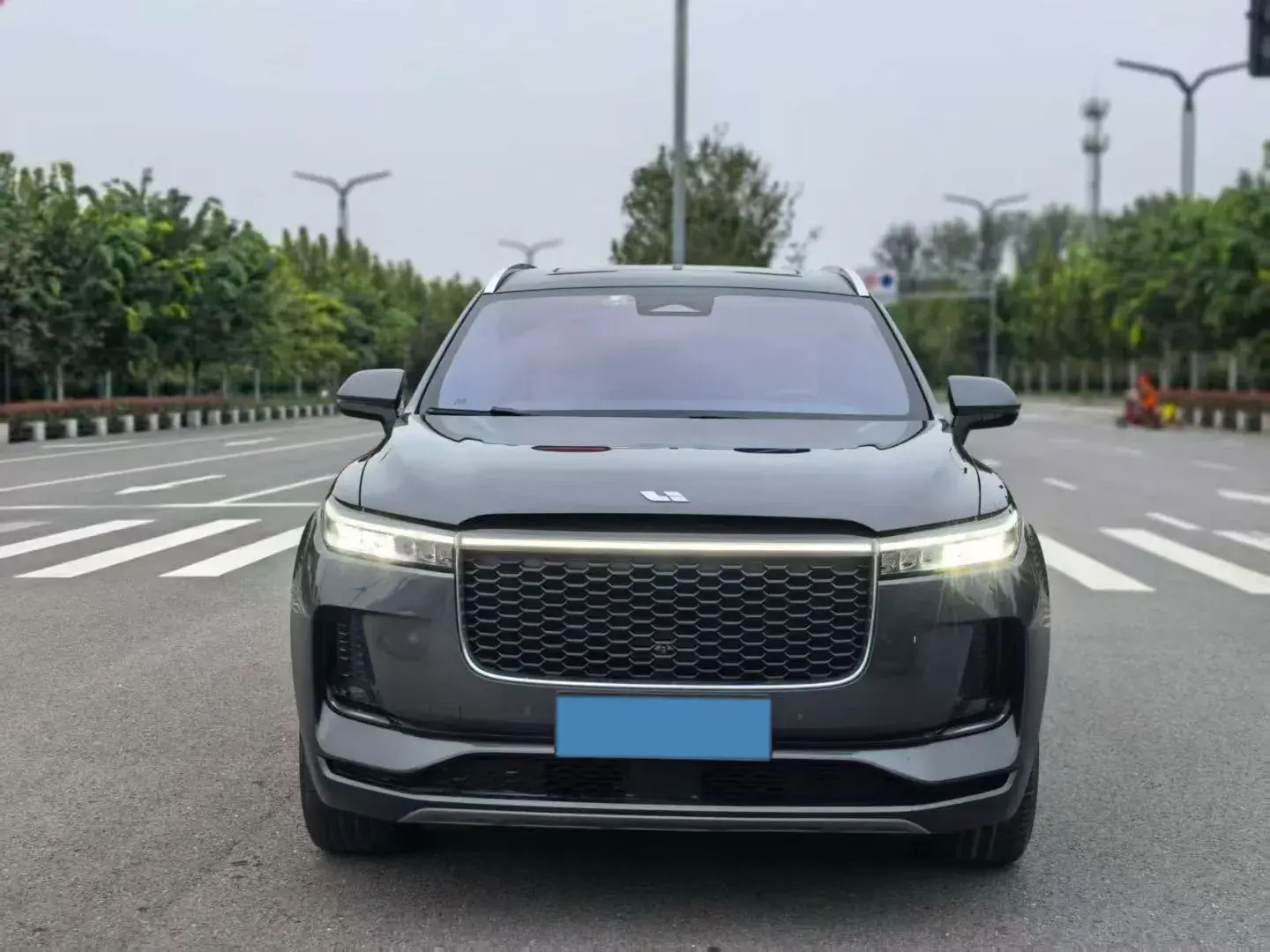 2021 LI ONE thumbnail 3