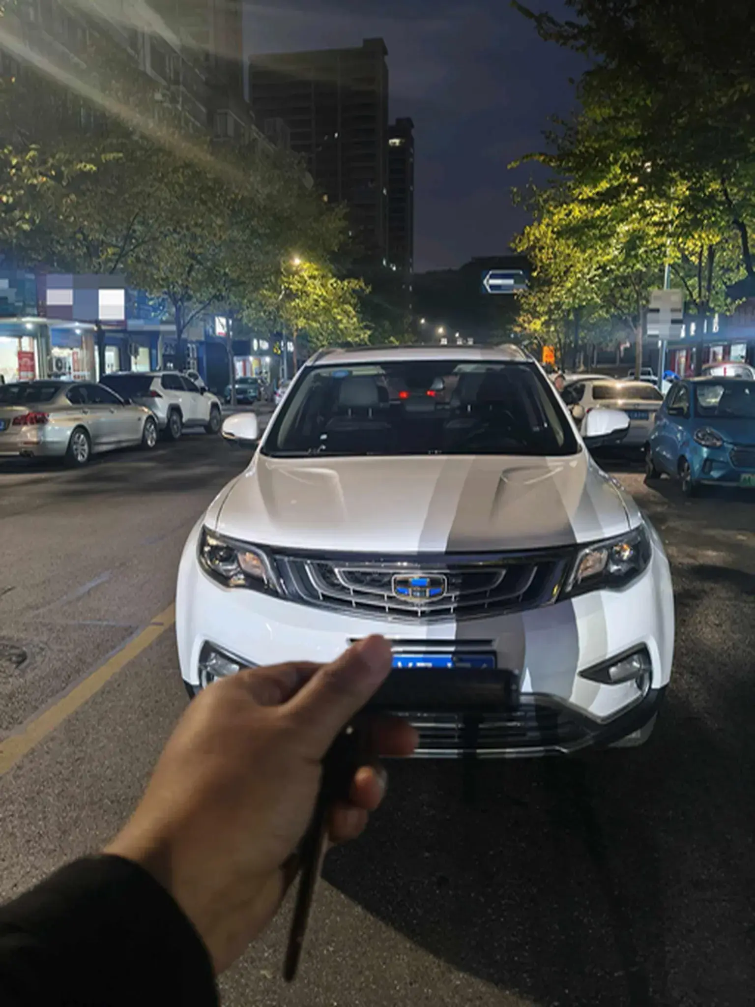 2016 GEELY AZKARRA thumbnail 3