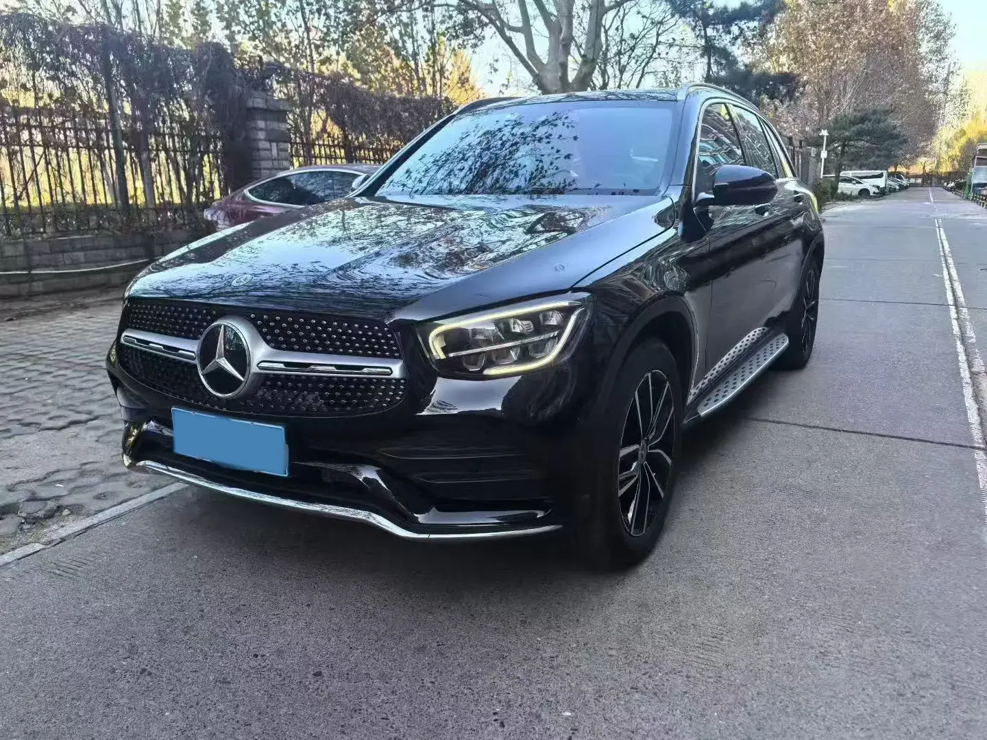 2022 MERCEDES-BENZ GLC view 1