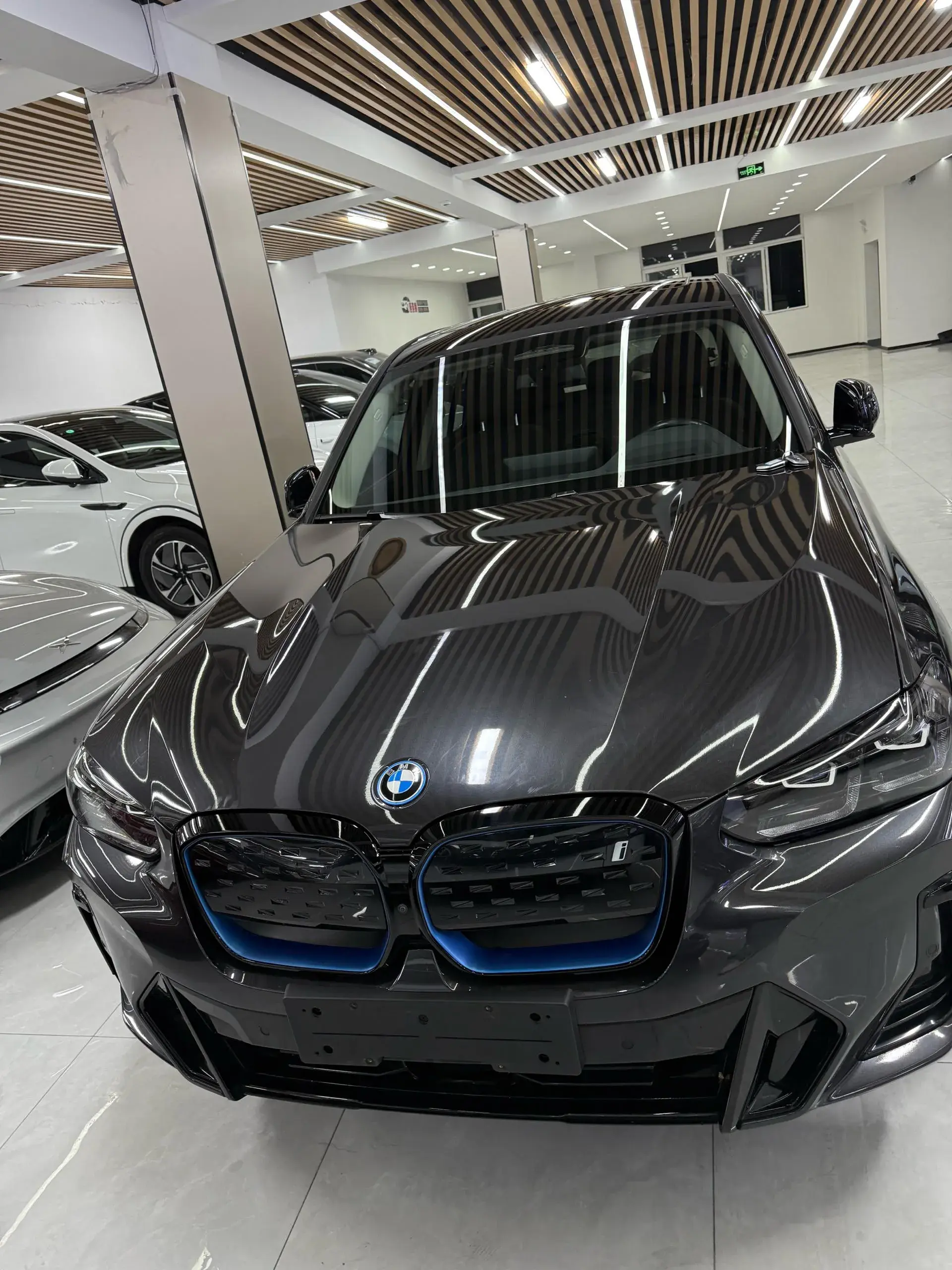 2022 BMW IX3 thumbnail 4
