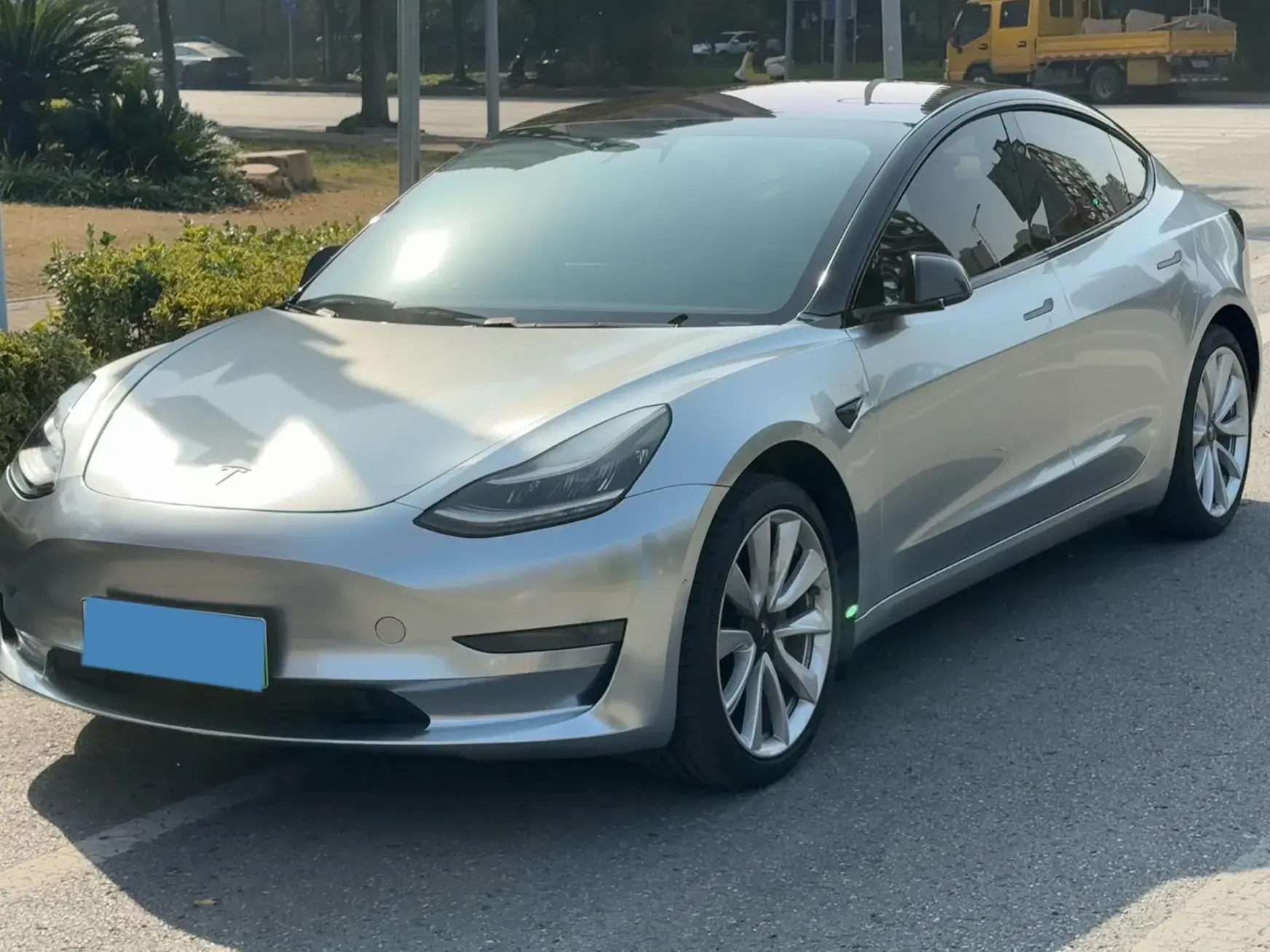 2019 TESLA MODEL view 1