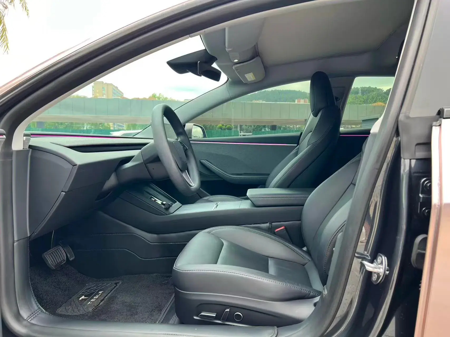 2023 TESLA MODEL thumbnail 4